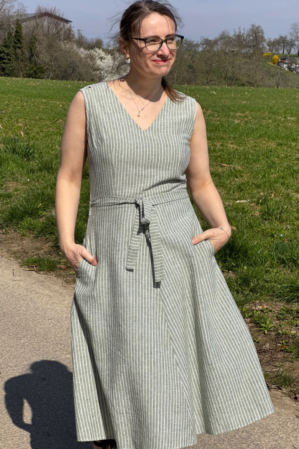 Kleid Donna Dress Linen Stripe, Olive