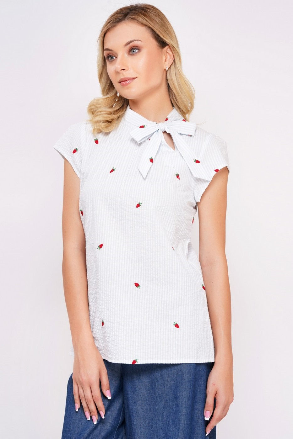 Schleifenbluse, Berries Embroidery