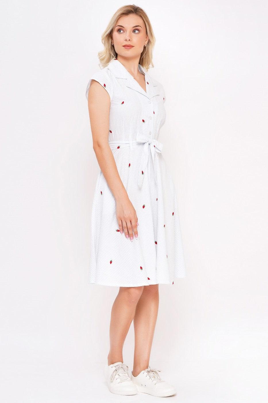 gestreiftes Kleid, Berries Embroidery