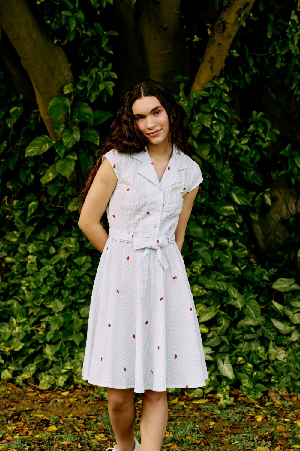 gestreiftes Kleid, Berries Embroidery