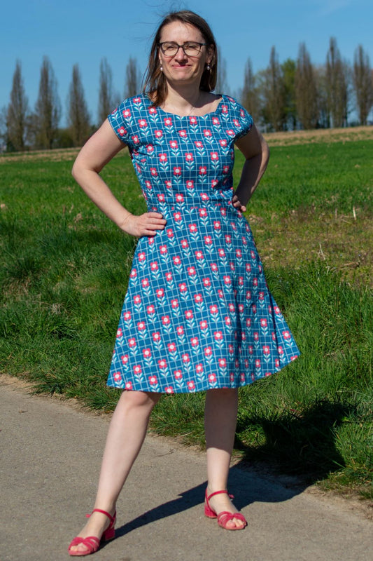 Kleid mit Retrocharme, Floral Grid
