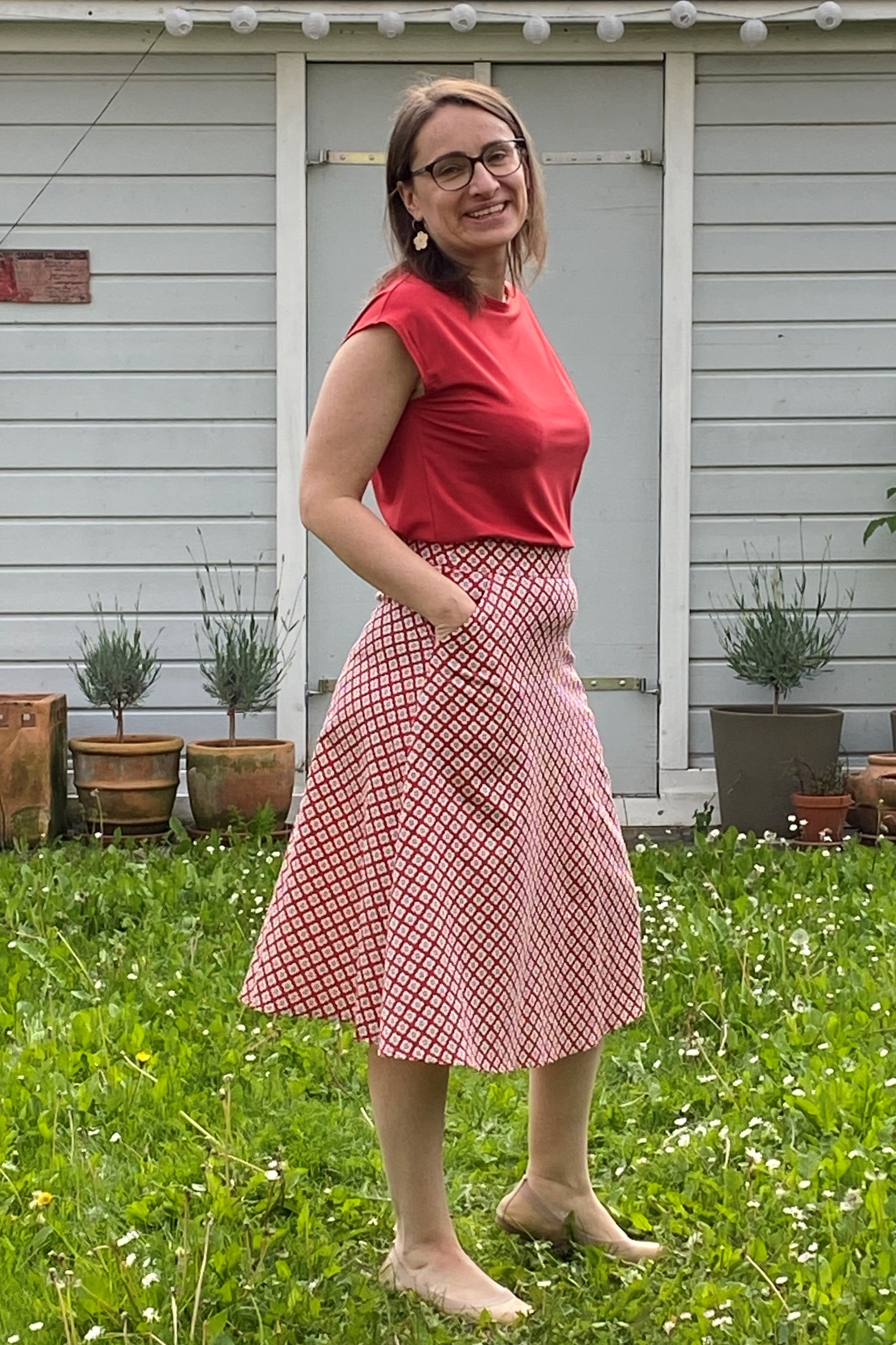 Casual & Chic Top, Pompeian Red