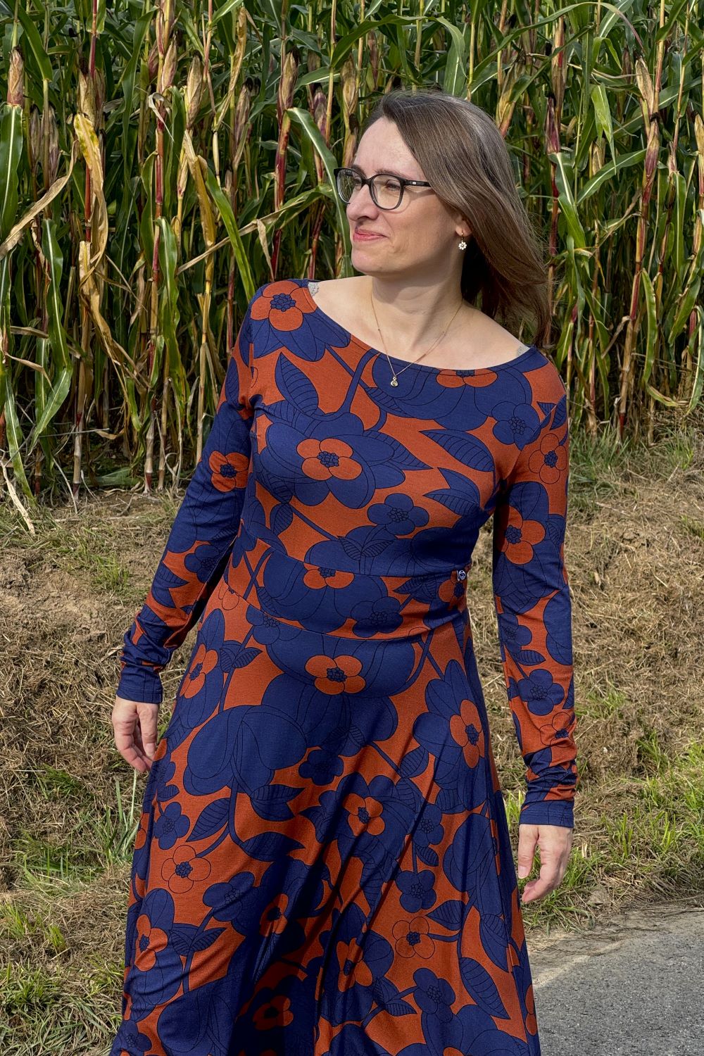Danesigrid Viscose Kleid, Deep Marine/Rust Bloom Boom