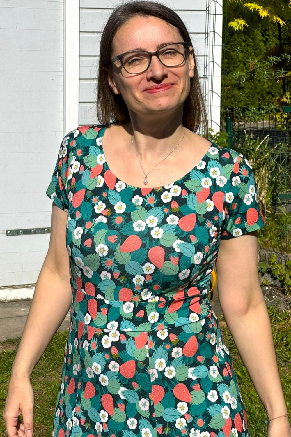 Kleid Hedvig, Smultron