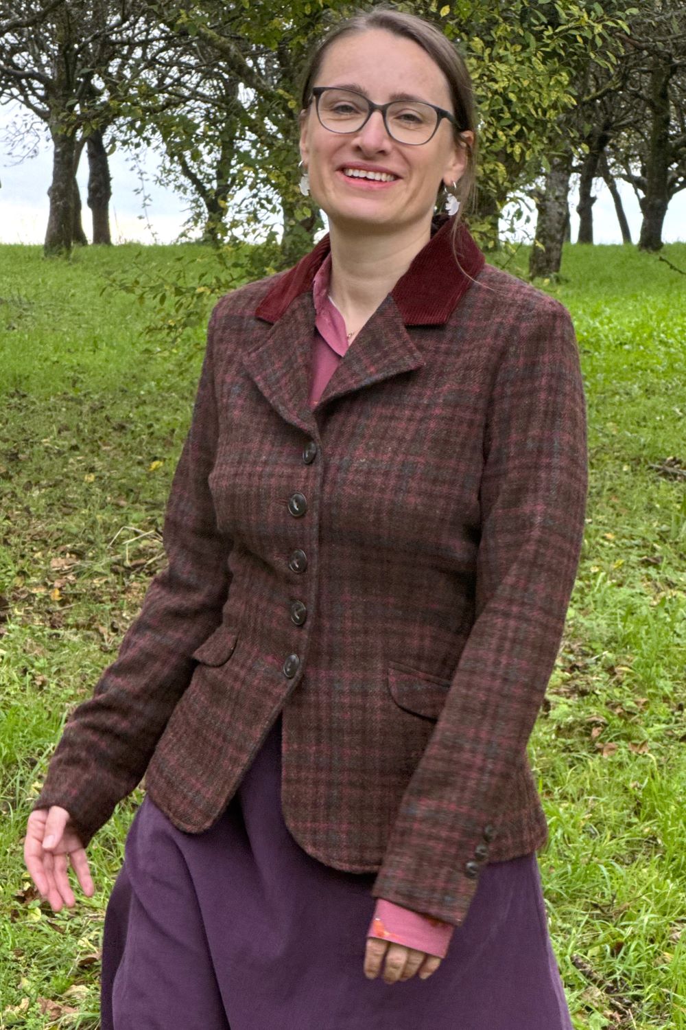 The Timeless Tweed Jacket, Hunting Tweed, Berry