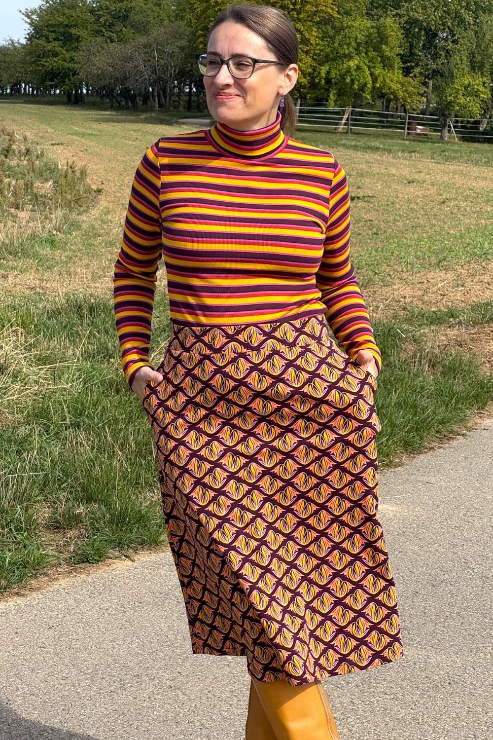 Holly Skirt Cappuccino, Fig - Midirock A-Linie grafisches Muster feige