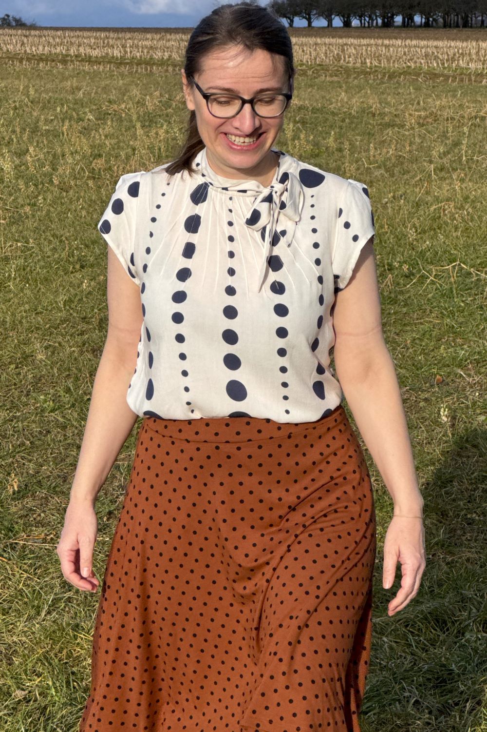 Schleifenbluse, Polka-Ivory
