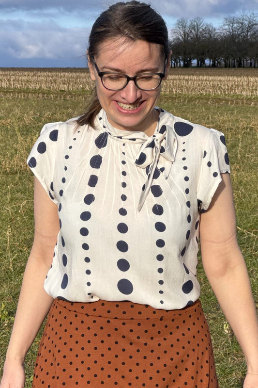 Schleifenbluse, Polka-Ivory