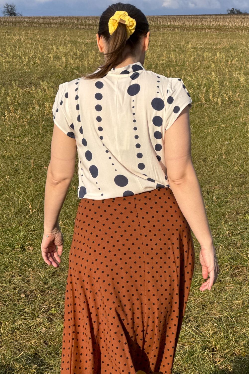 Schleifenbluse, Polka-Ivory