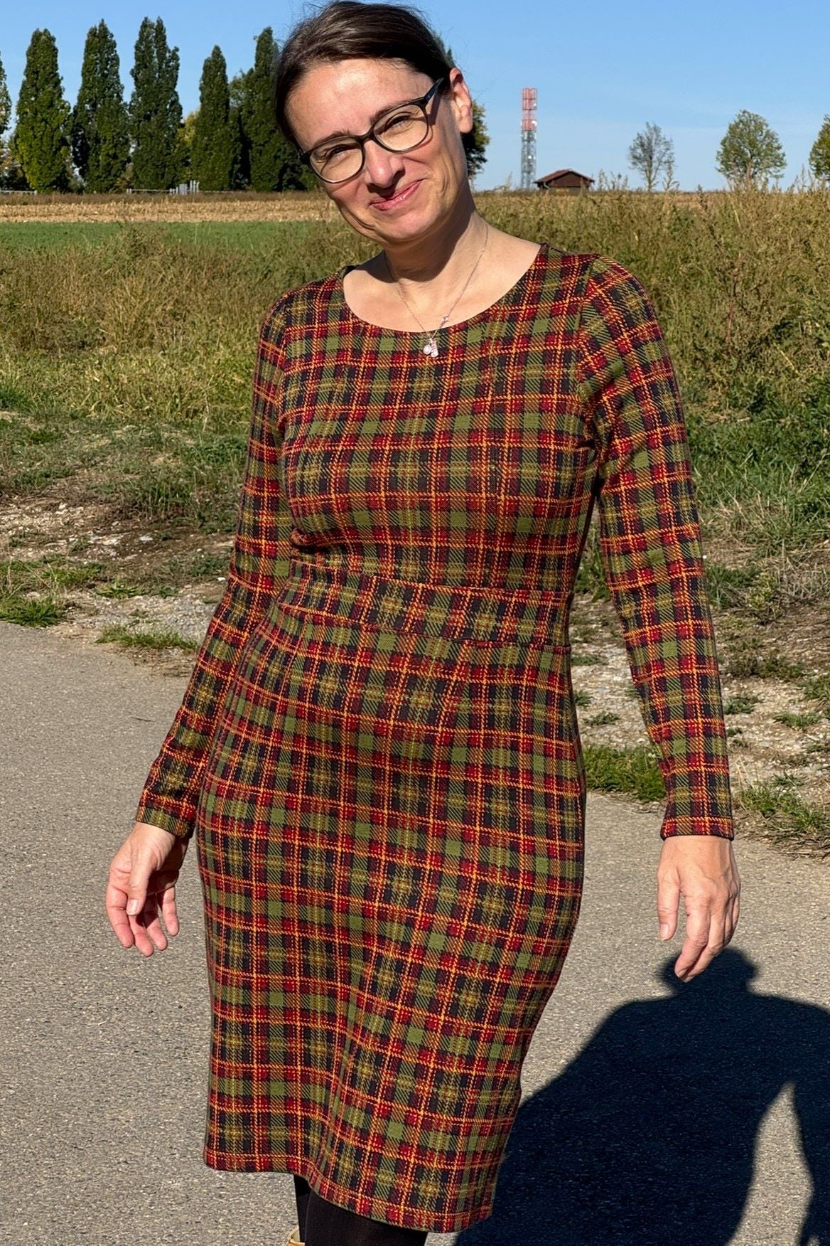 Elise Dress Surplus Square, Sphagnum - Kleid Etuischnitt Karo langarm