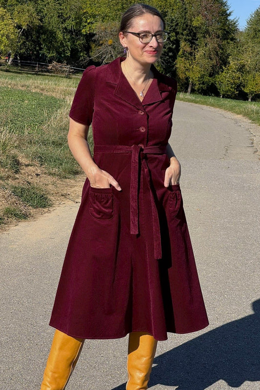Cordkleid Revers Dress Midi, Granatrot - Midikleid Reverskragen weinrot