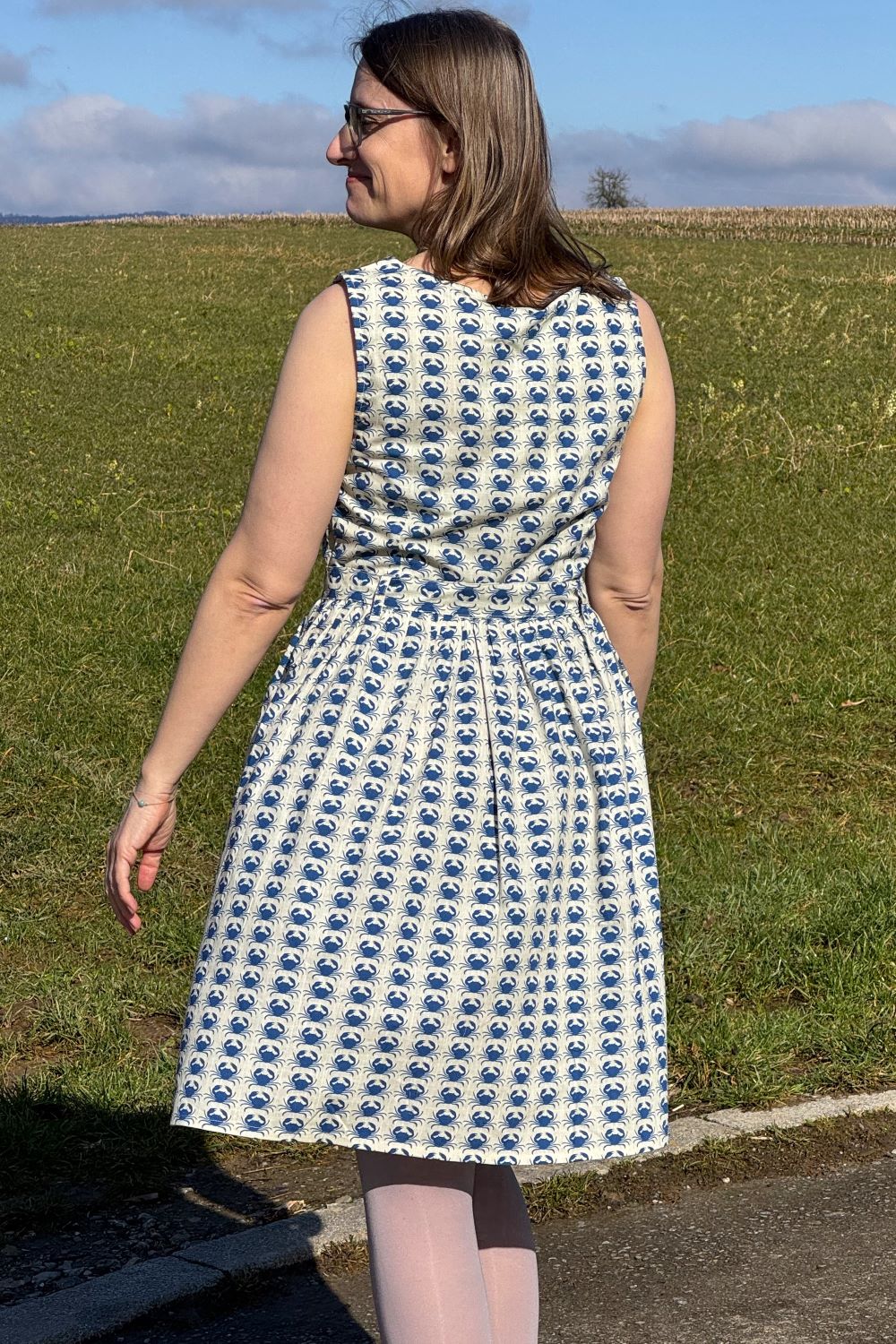 Ärmelloses Kleid, Krabben