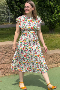 tailliertes Kleid Flügelärmel, Kimono