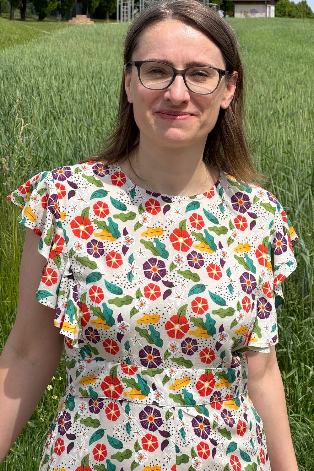 tailliertes Kleid Flügelärmel, Kimono