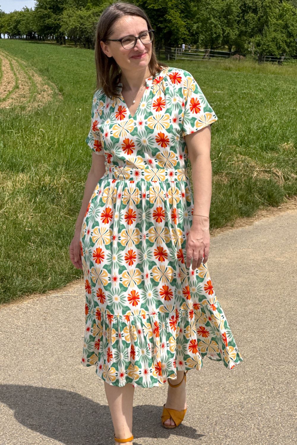luftiges Midikleid, Tiki Floral