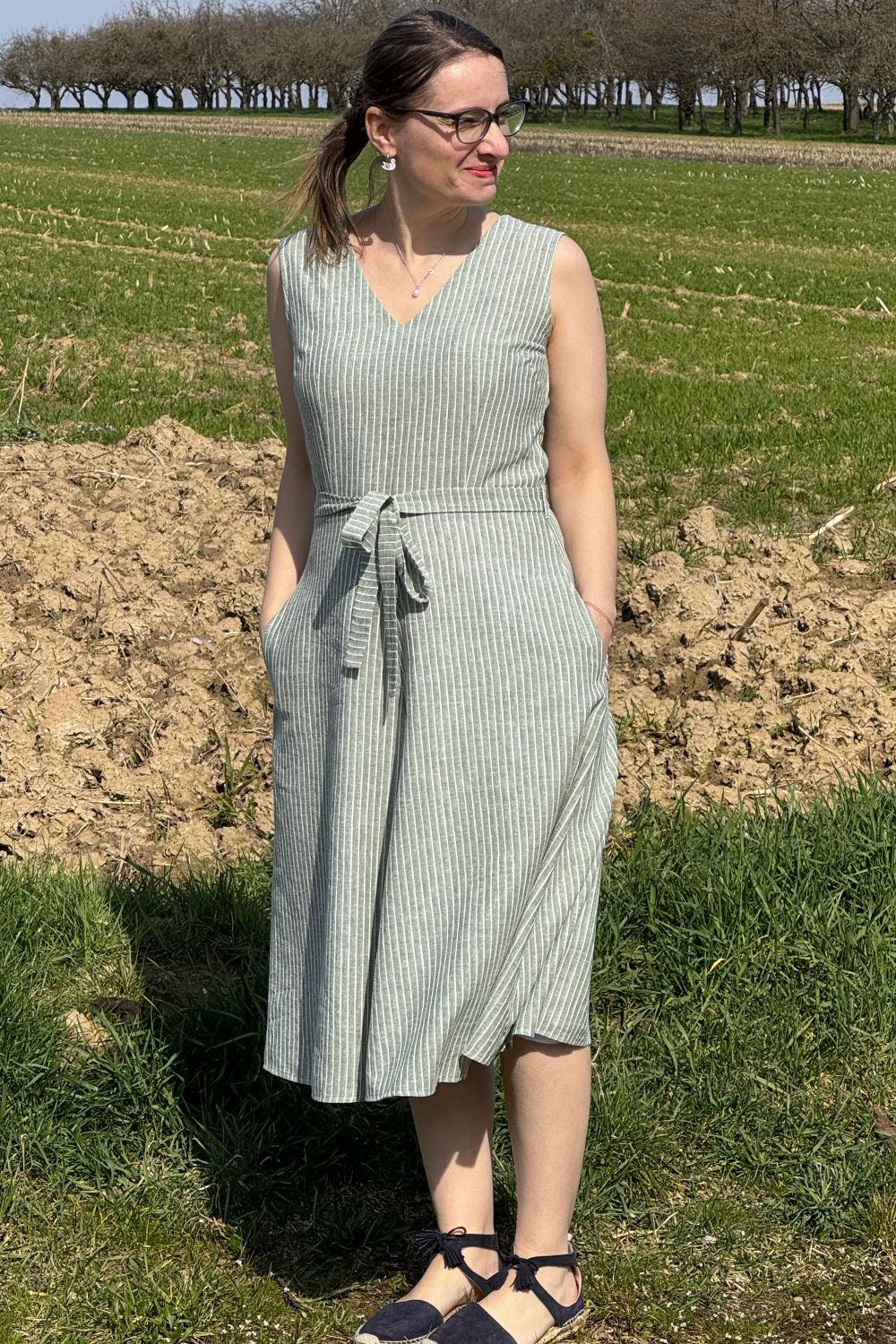 Kleid Donna Dress Linen Stripe, Olive