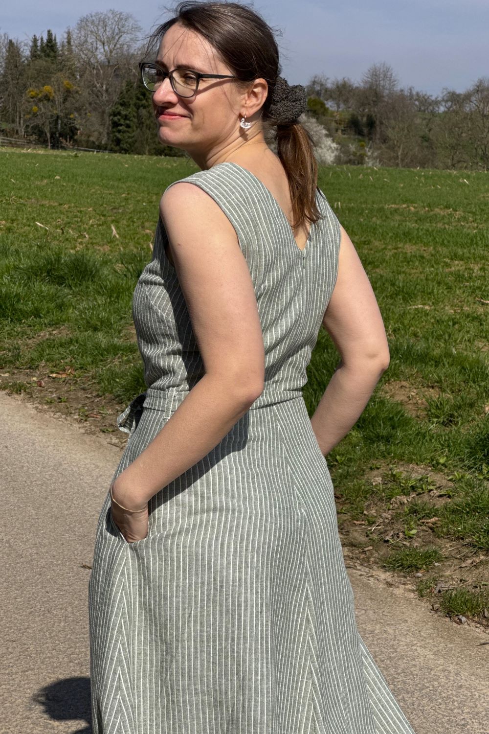 Kleid Donna Dress Linen Stripe, Olive