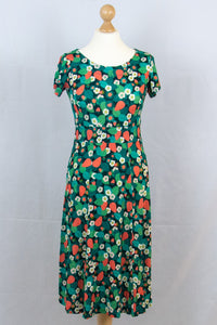 Kleid Hedvig, Smultron