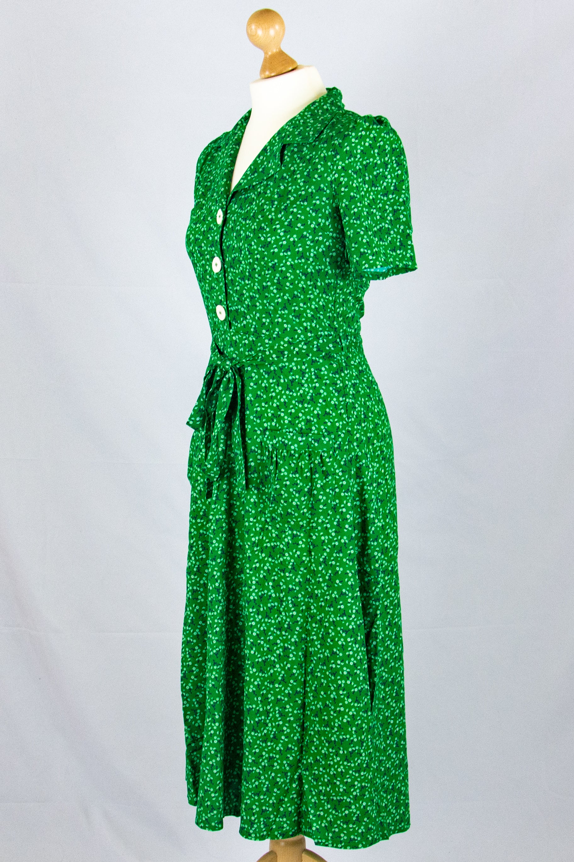 Revers Dress Midi Kamille Green, Bloemen