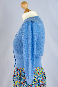 The Topnotch Teatime Cardi, Forget-me-not