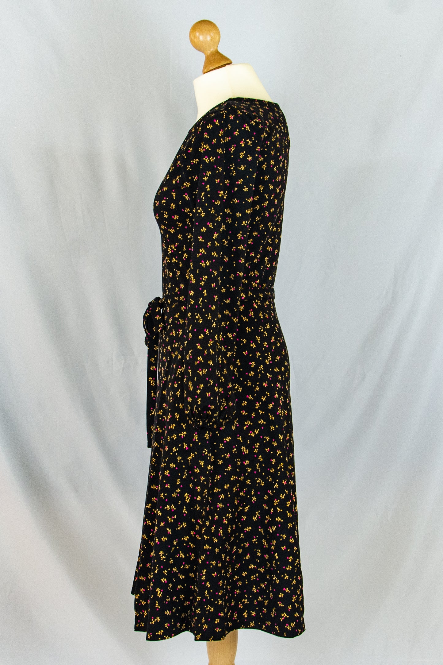 Hey Good Lookin' Kleid, Leaf Love Black