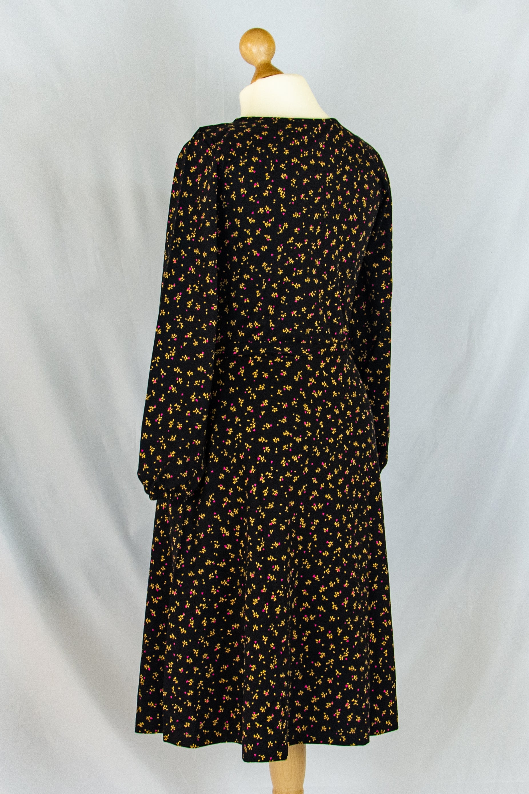 Hey Good Lookin' Kleid, Leaf Love Black