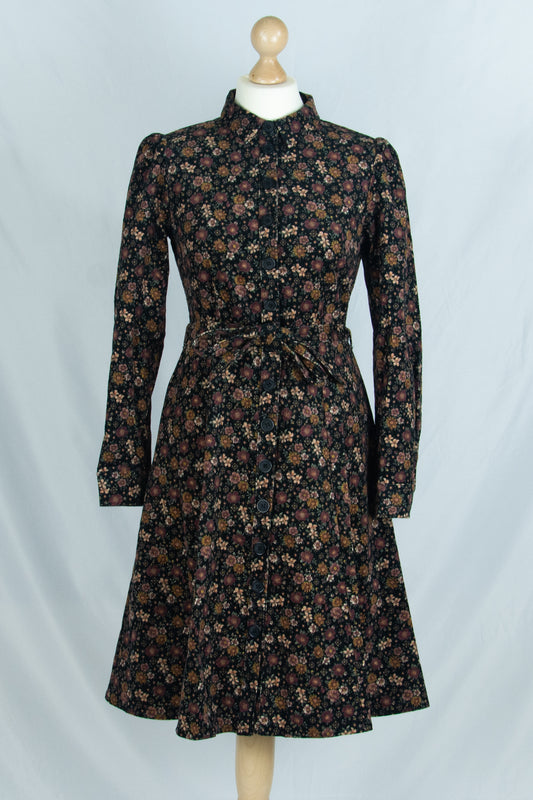 Jane Dress, Kord Antonia