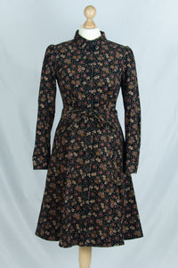 Jane Dress, Kord Antonia