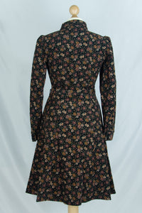 Jane Dress, Kord Antonia