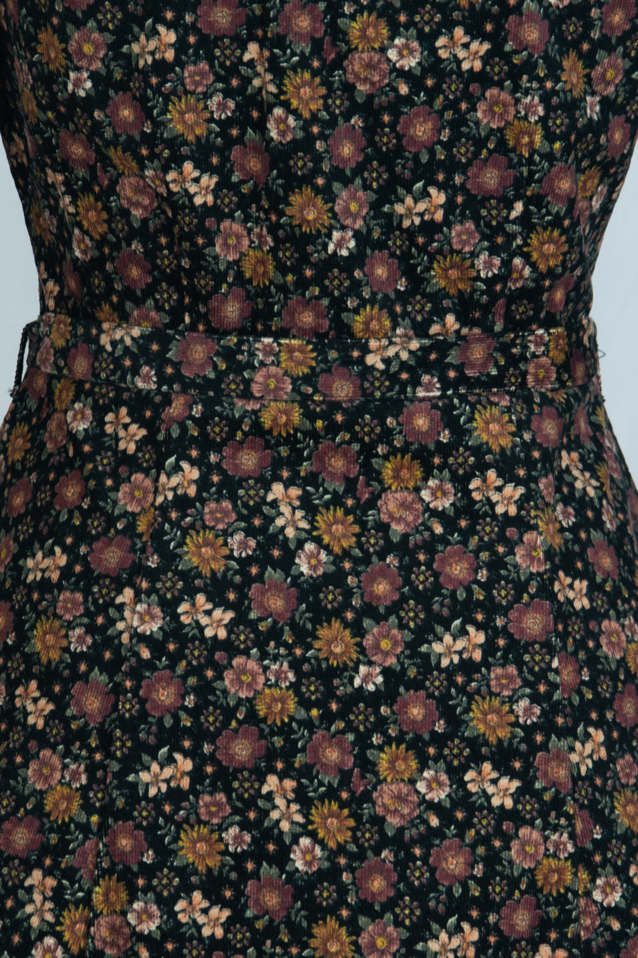 Jane Dress, Kord Antonia