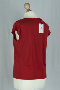 Casual & Chic Top, Pompeian Red