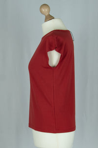 Casual & Chic Top, Pompeian Red