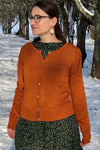 Lucia Cardigan, Cognac